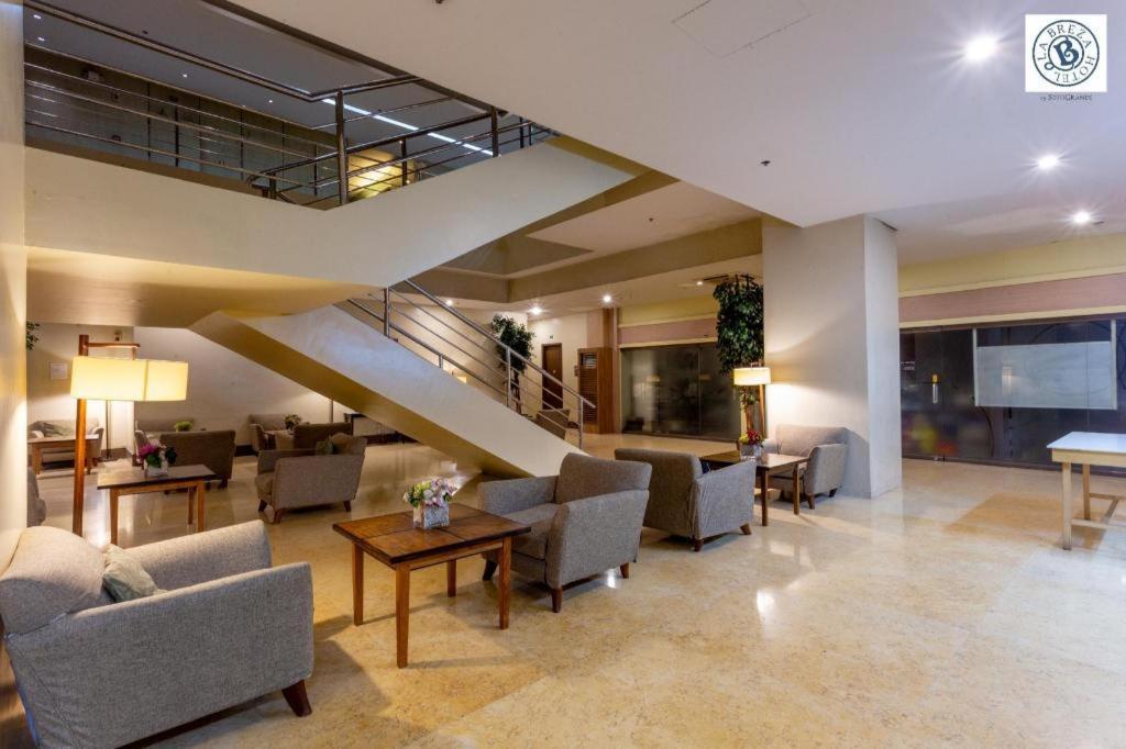 La Breza Hotel Bandar Quezon Luaran gambar