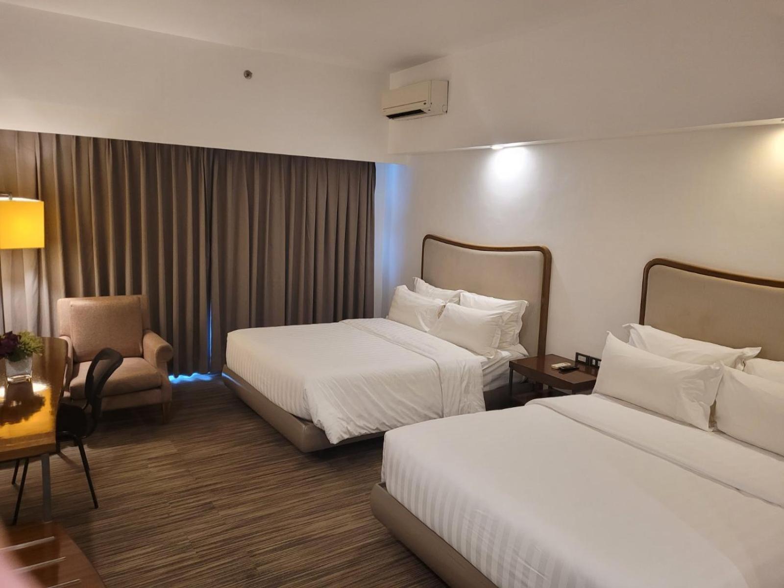 La Breza Hotel Bandar Quezon Luaran gambar