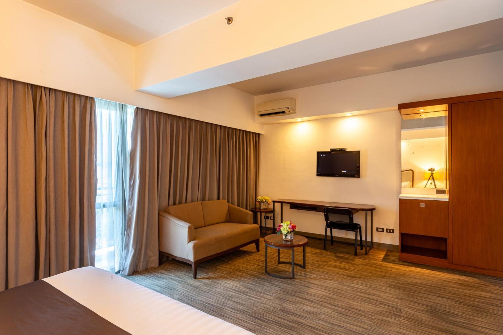 La Breza Hotel Bandar Quezon Luaran gambar