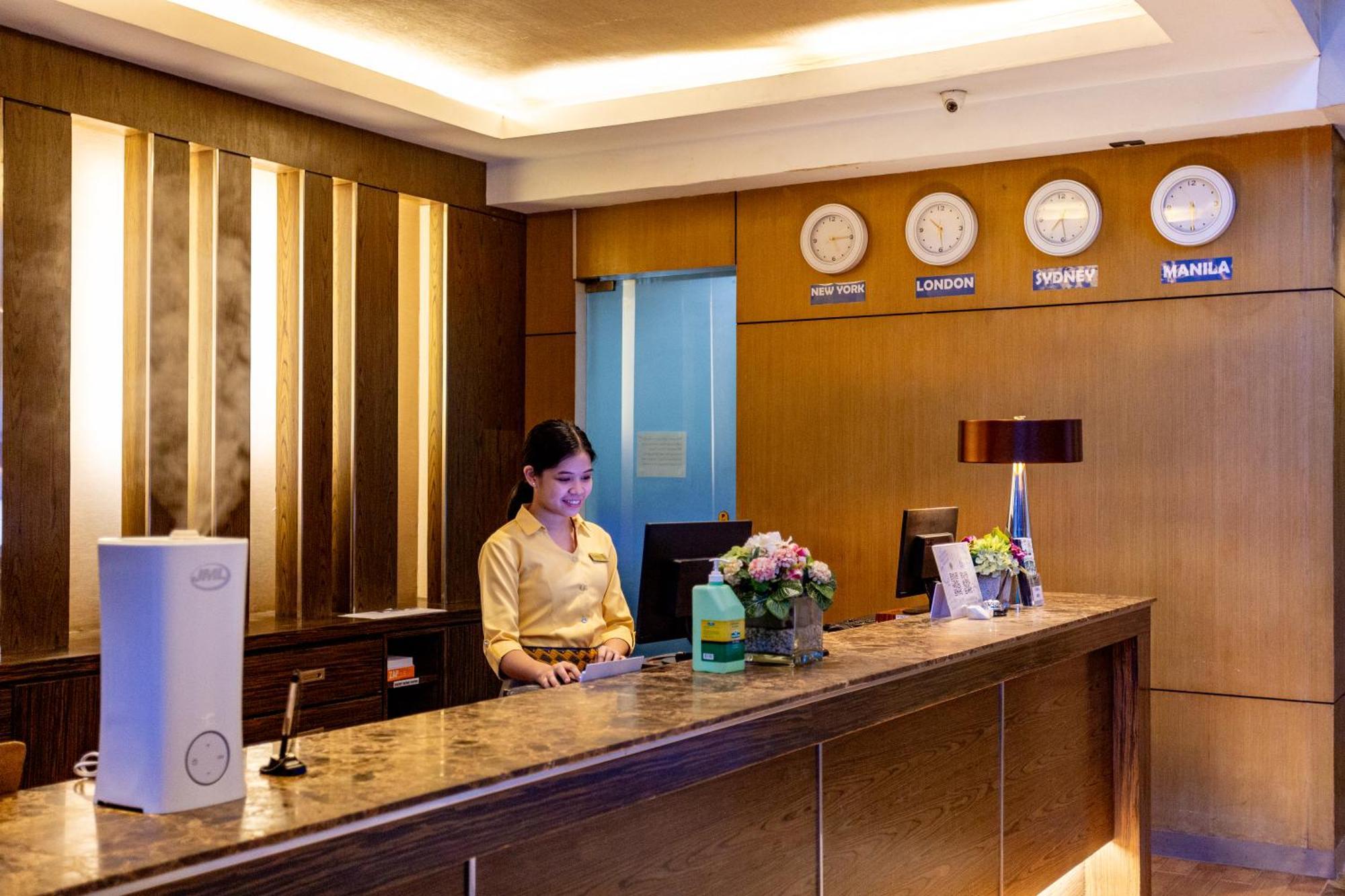 La Breza Hotel Bandar Quezon Luaran gambar