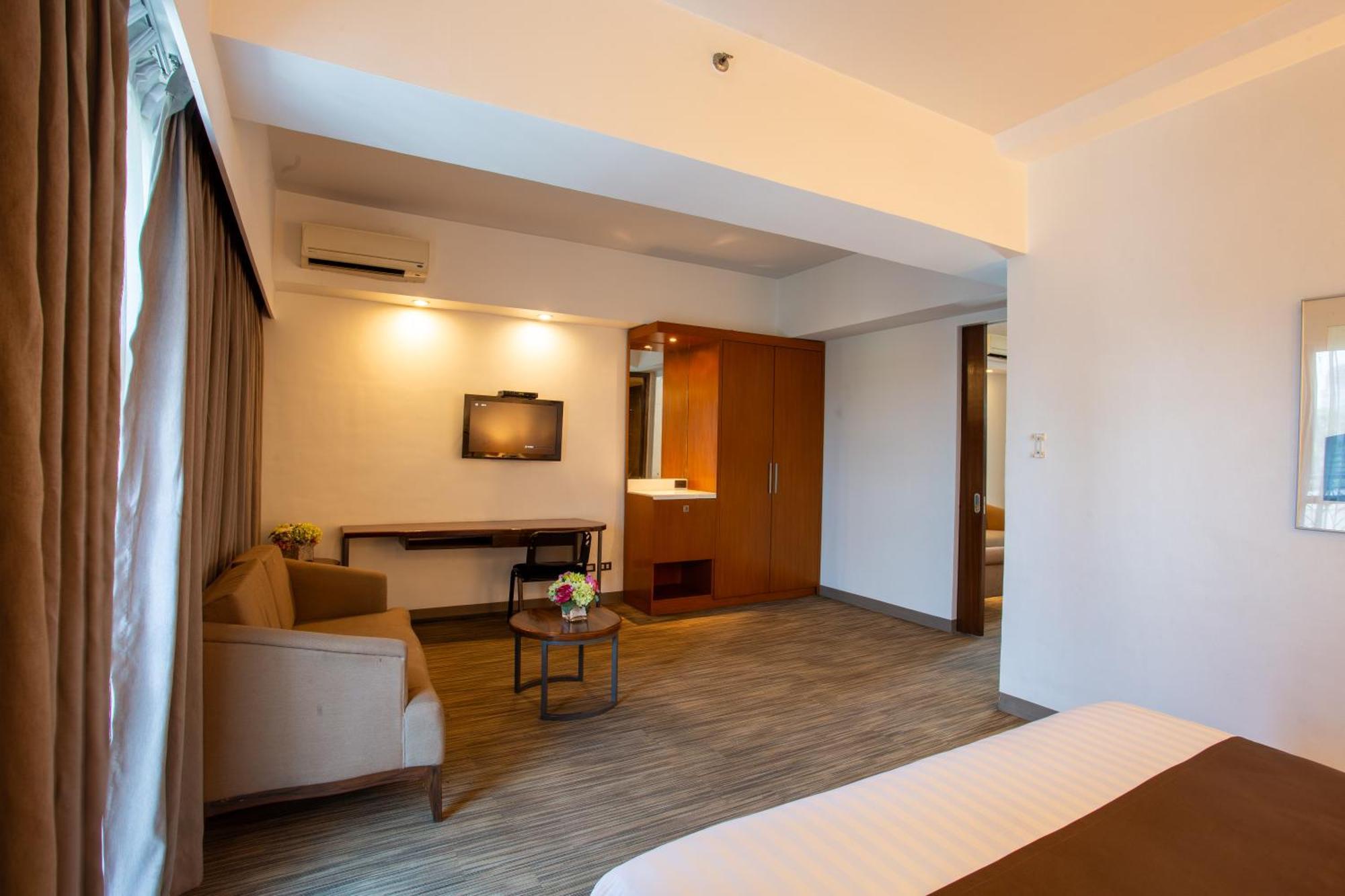 La Breza Hotel Bandar Quezon Luaran gambar