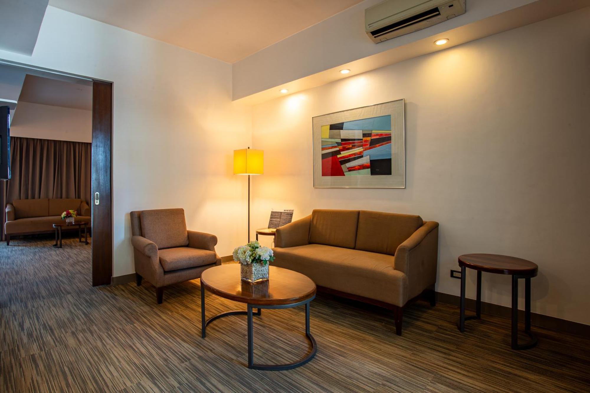 La Breza Hotel Bandar Quezon Luaran gambar