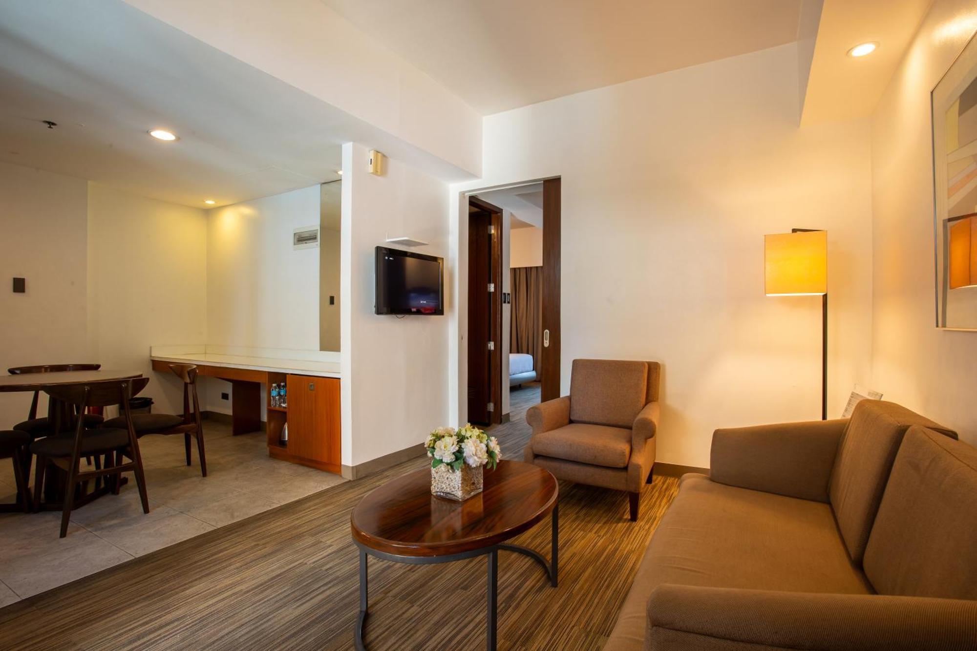 La Breza Hotel Bandar Quezon Luaran gambar