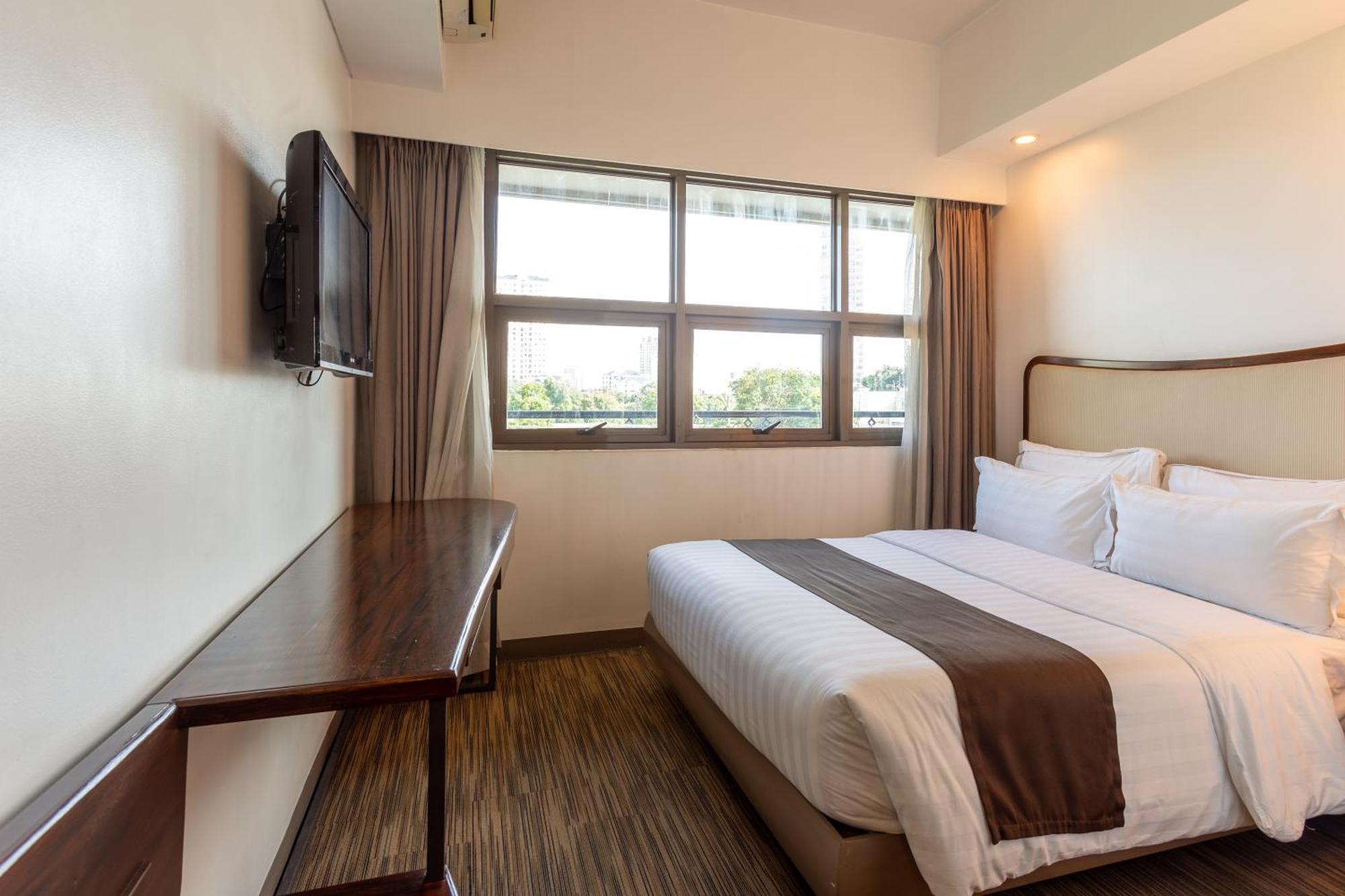 La Breza Hotel Bandar Quezon Luaran gambar